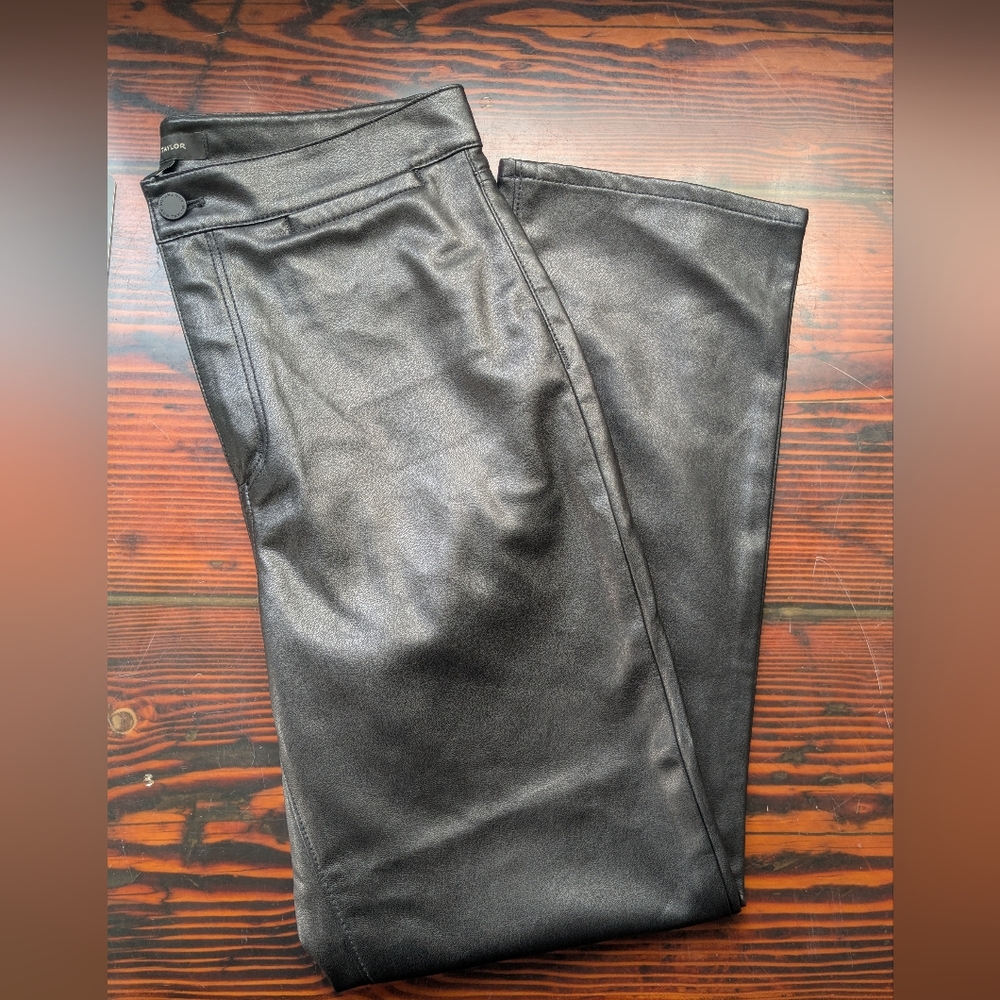 Ann Taylor Black Faux Leather Pants Women’s Size 6